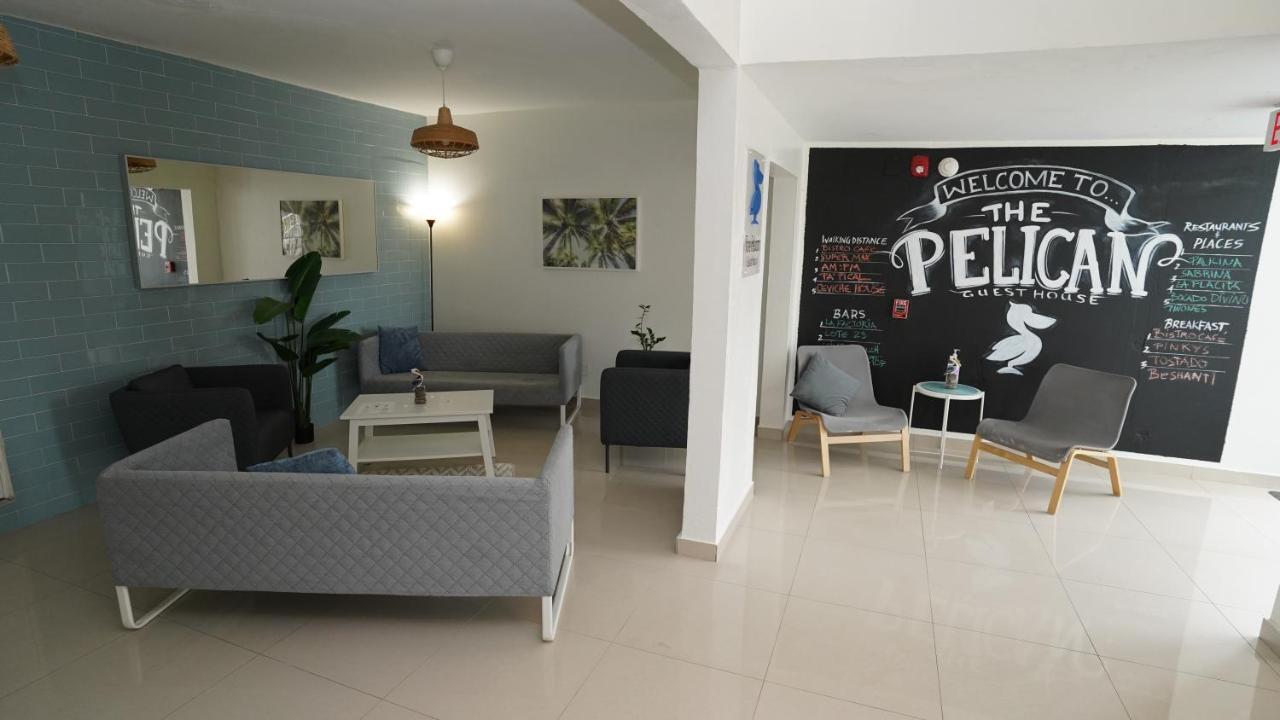 The Pelican Poshtel San Juan Bagian luar foto