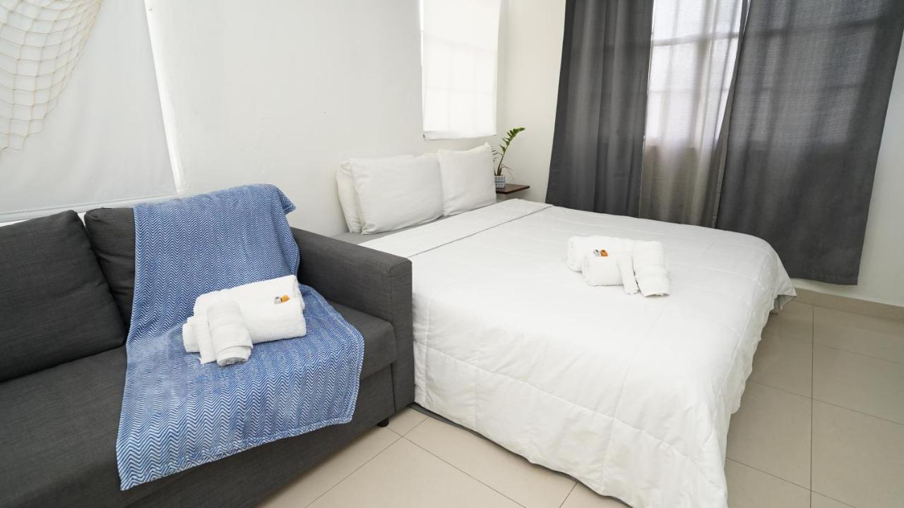 The Pelican Poshtel San Juan Bagian luar foto