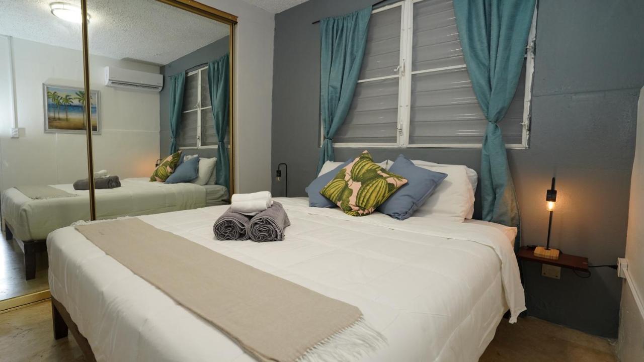 The Pelican Poshtel San Juan Bagian luar foto