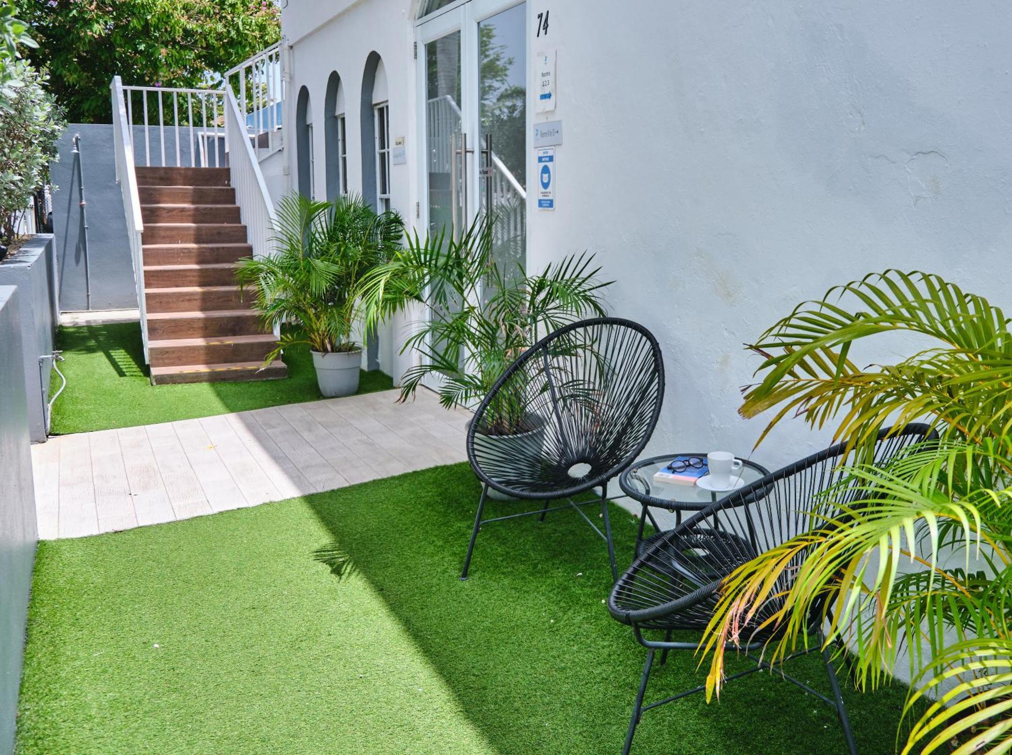 The Pelican Poshtel San Juan Bagian luar foto