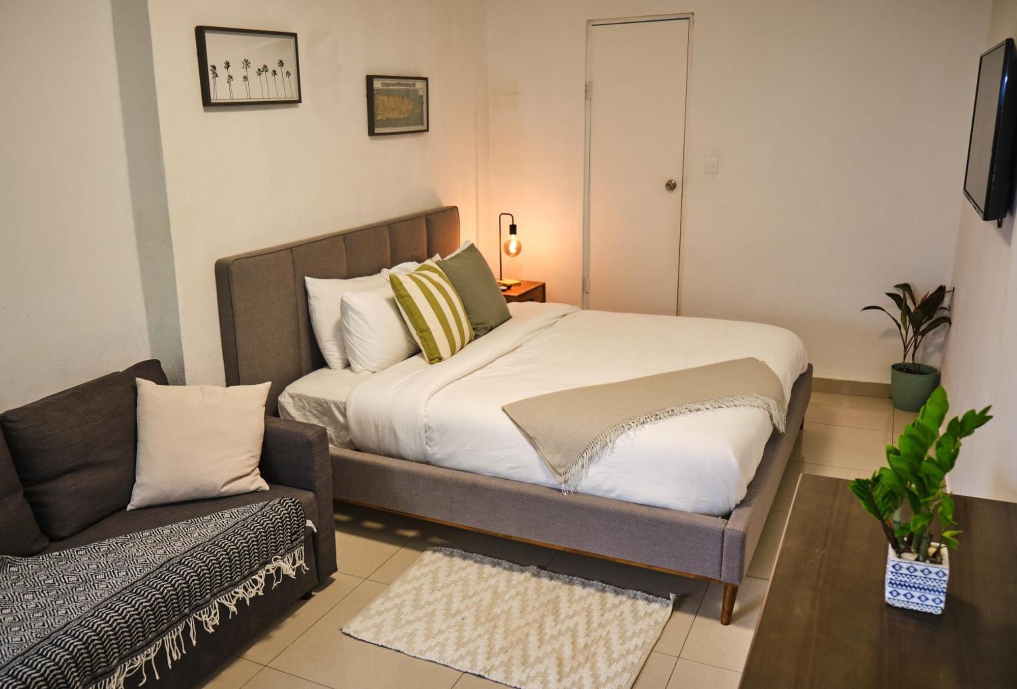 The Pelican Poshtel San Juan Bagian luar foto
