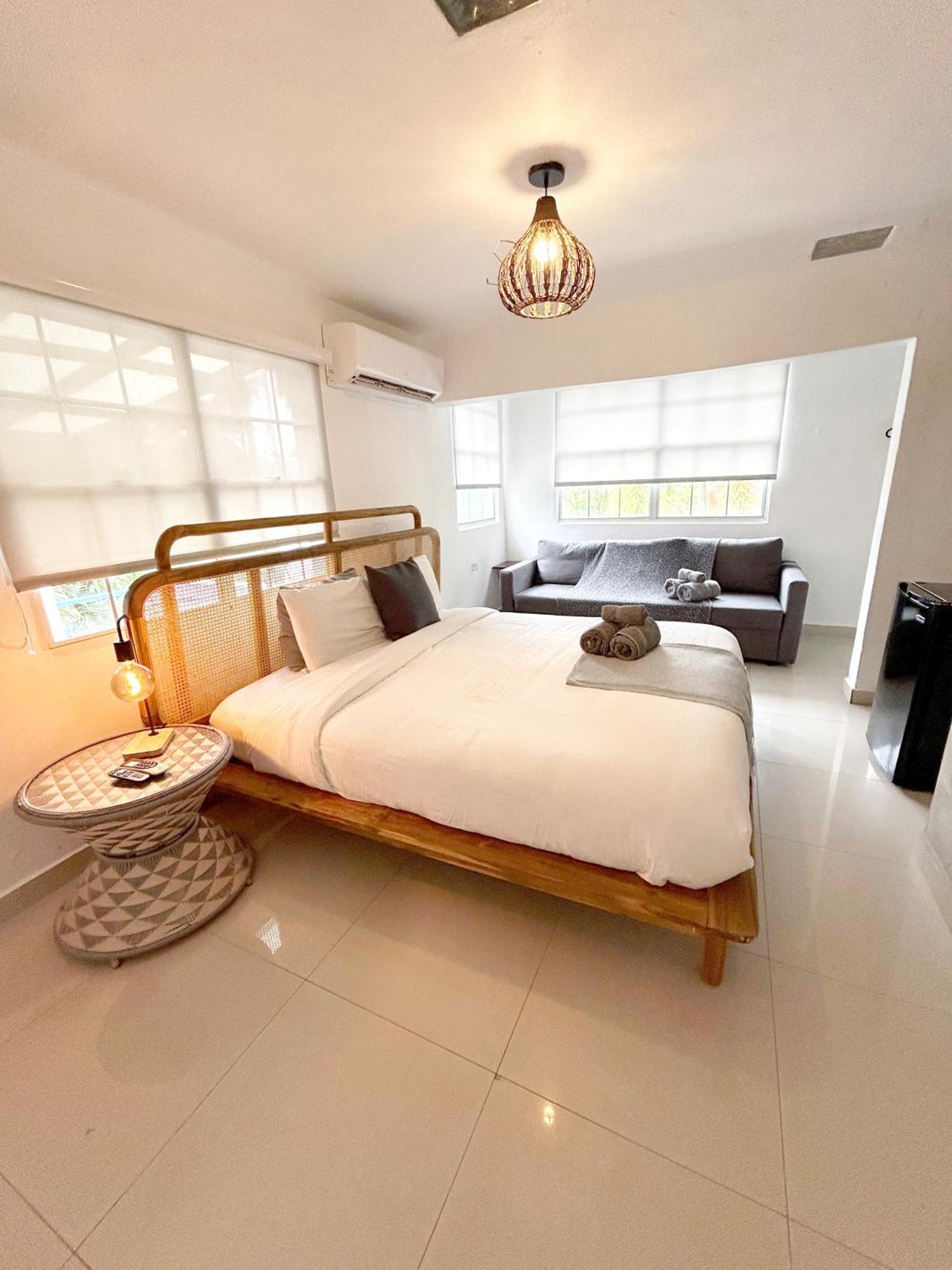 The Pelican Poshtel San Juan Bagian luar foto